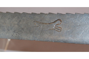 A Fine English Late 17th Century Saw-back Hunting Hanger